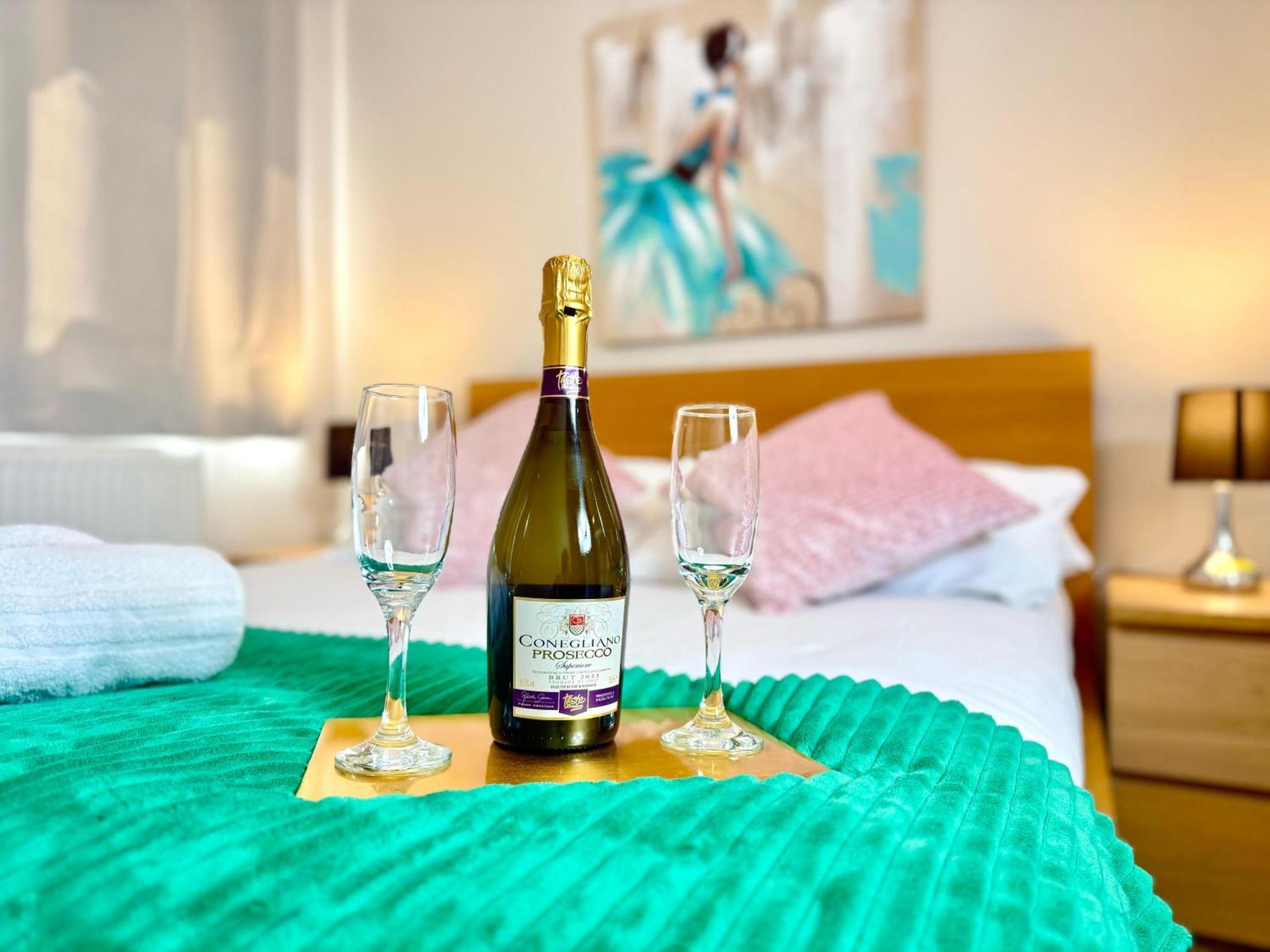 Horizon House, Stunning 2-Bedroom Flat 1, Parking, Netflix, Oxford Kültér fotó