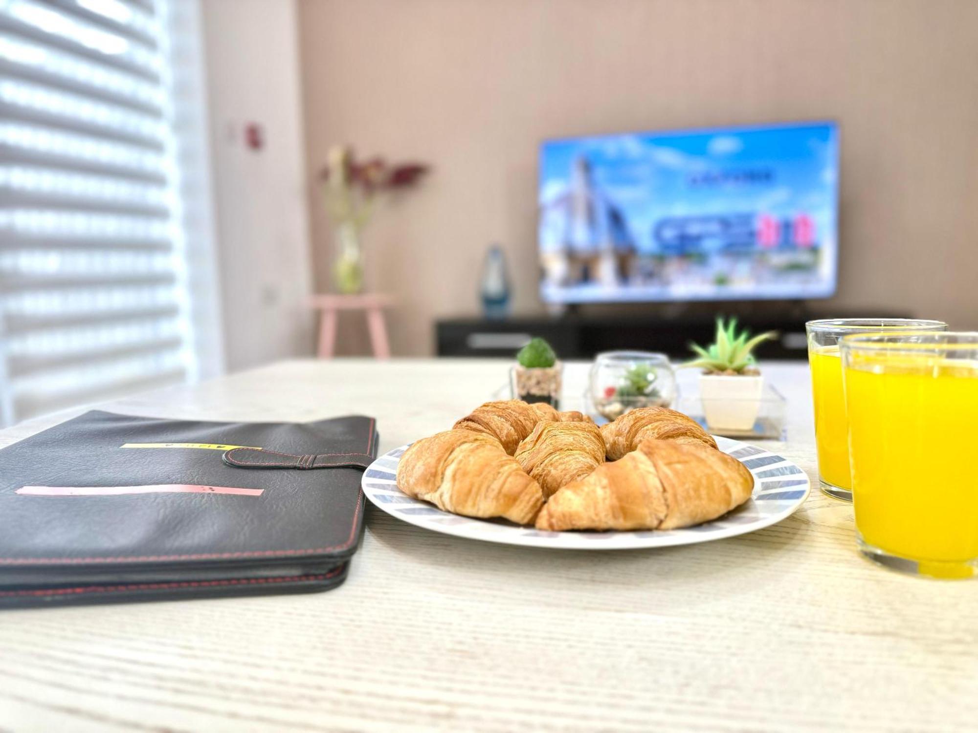Horizon House, Stunning 2-Bedroom Flat 1, Parking, Netflix, Oxford Kültér fotó